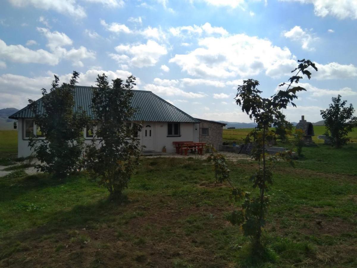 בית הארחה זבליאק 	Family Farm Jezera מראה חיצוני תמונה